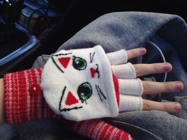 Kitten Gloves!