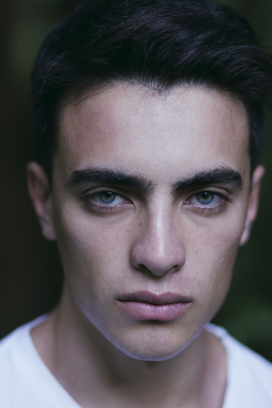 'rostros' Por Agustín Blasco 'rostros' Por Agustín Blasco