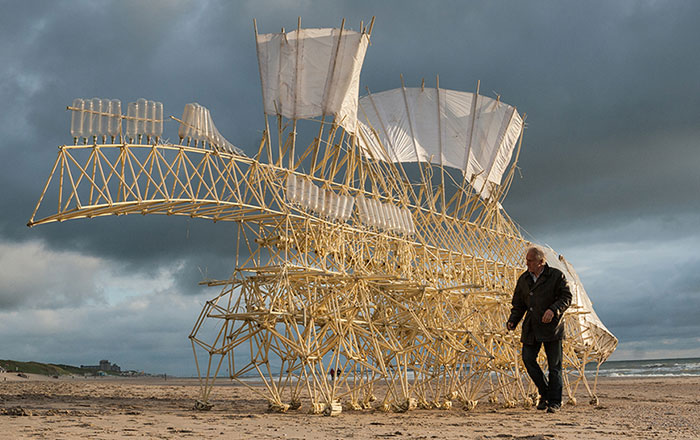 Dutch Artist Creates Wind-Powered Walking Sculptures