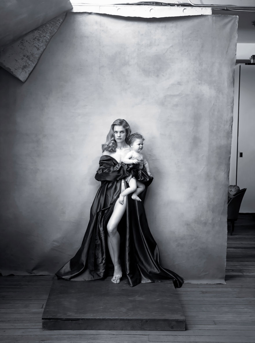 Pirellis' 2016 Calendar Replaces Sexy Stars With Influential Women