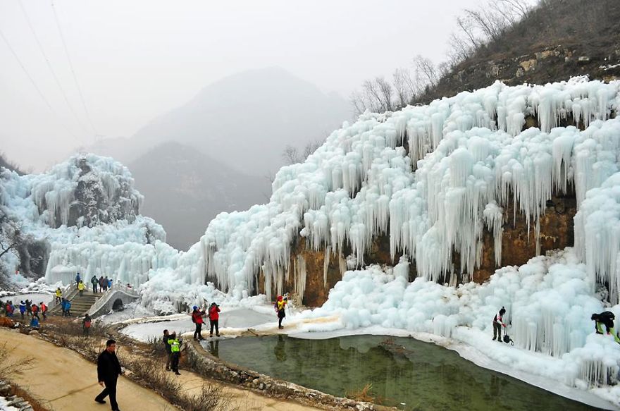 Stunning Pictures Of Icy Fairyland