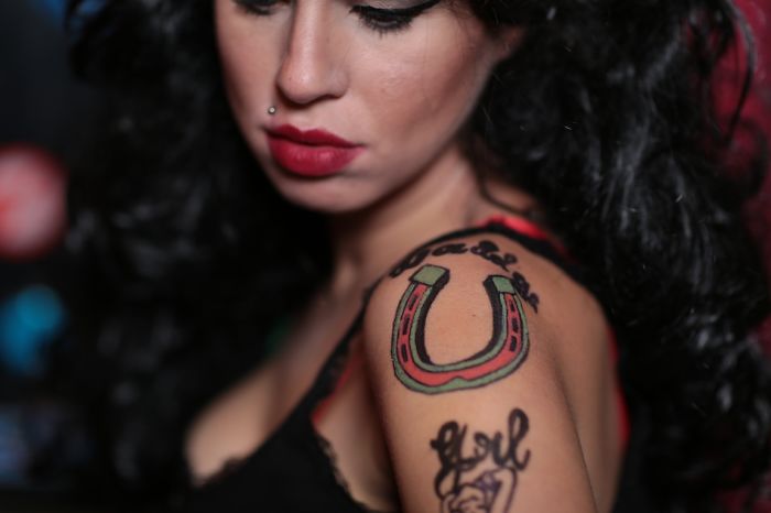 Amy Winehouse Is "alive" - The "reincarnation"!