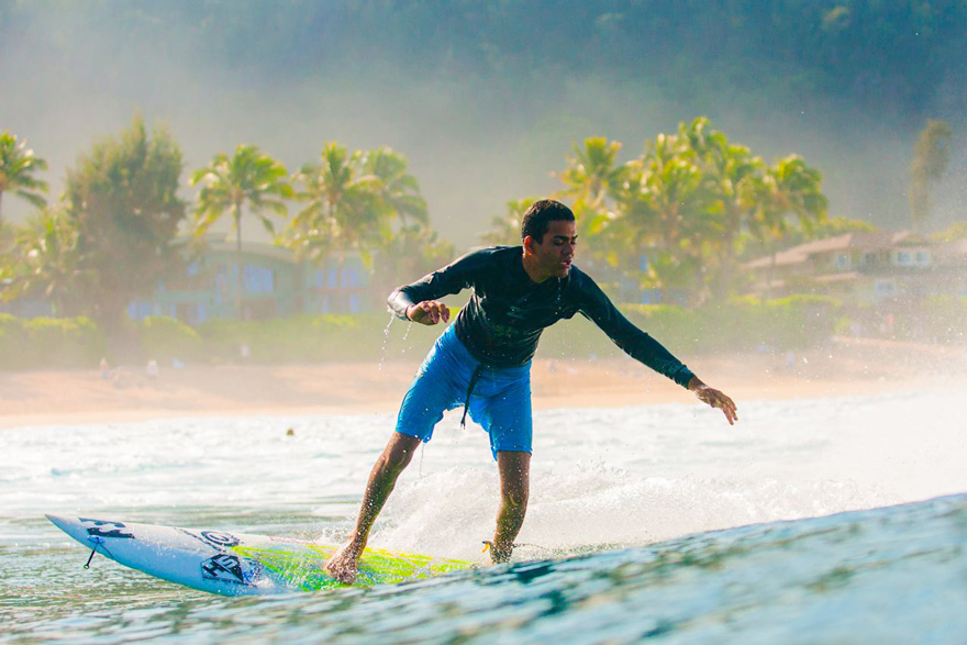 This Blind Guy Became A Professional Surfer Using An Unusual Technique