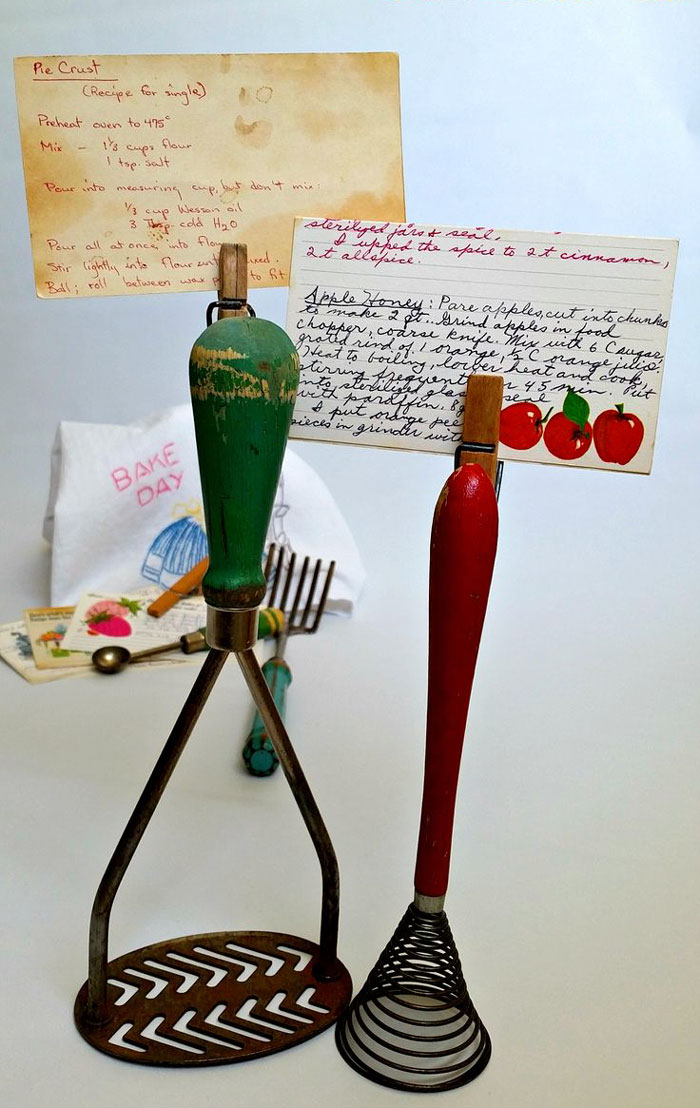 Vintage Cooking Clips - Recipe Card Holders