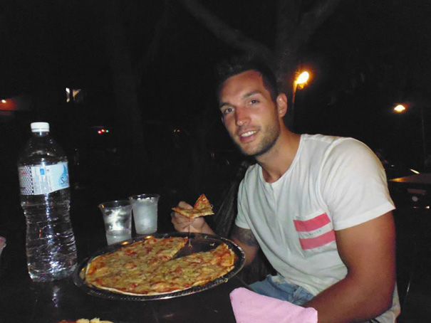 Living The Dream: This Guy Travels The World Eating Pizza