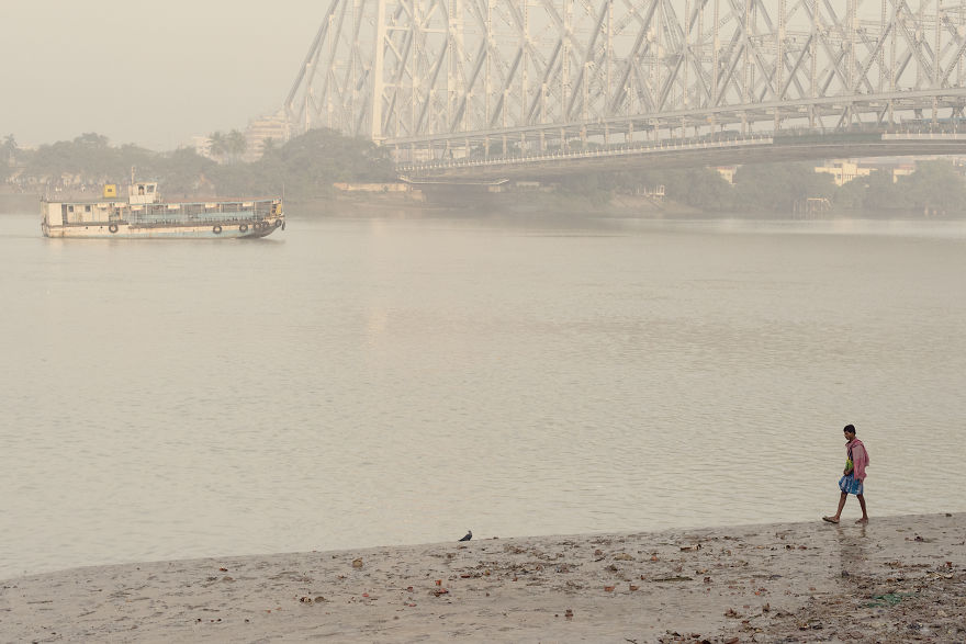 I Photographed People Bathing In The Ganges