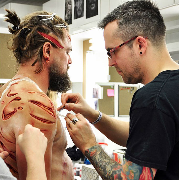 Leonardo DiCaprio Spends 5 Hours Getting Wounded For A Scene In The Revenant