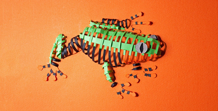 Paper Loops: I Create 3D Animals Using Shadows