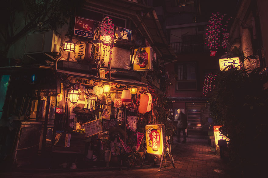 Magical Night Photography Of Tokyo’s Streets by Masashi Wakui