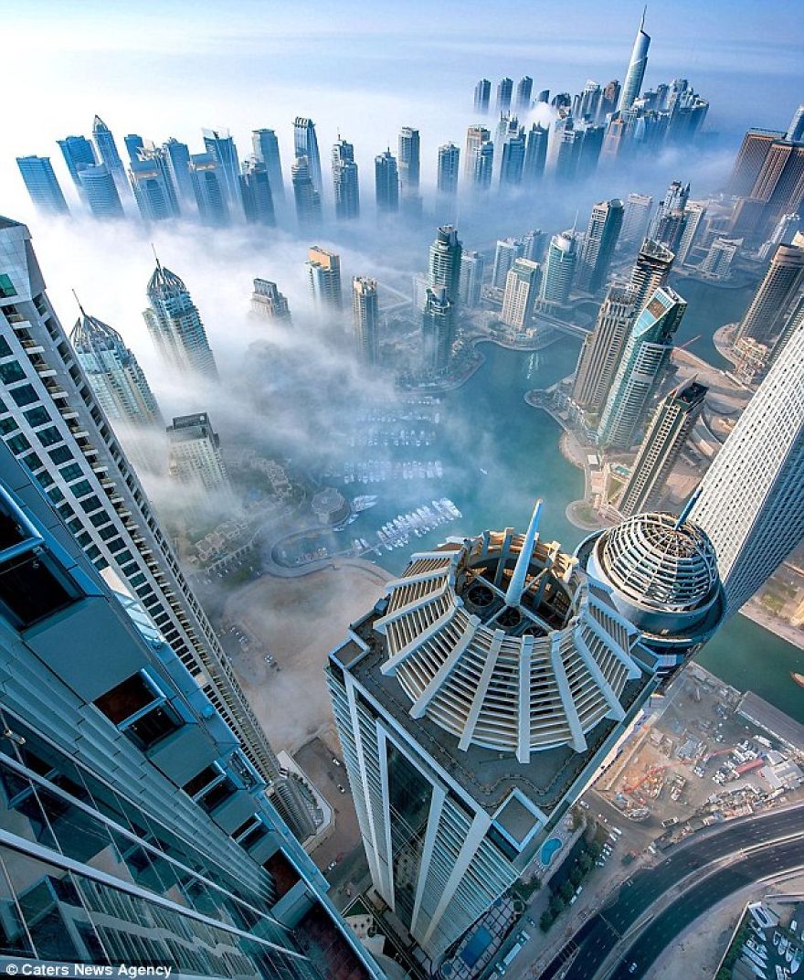10 Dizzying Photos From The Top Of The World’s Tallest Skyscrapers