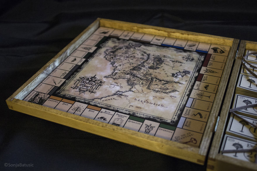 I Made A 'Lord Of The Rings’ Monopoly Board