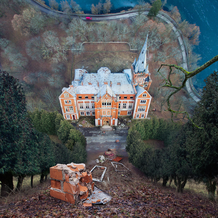 Abandoned Lentvaris Manor - 2016