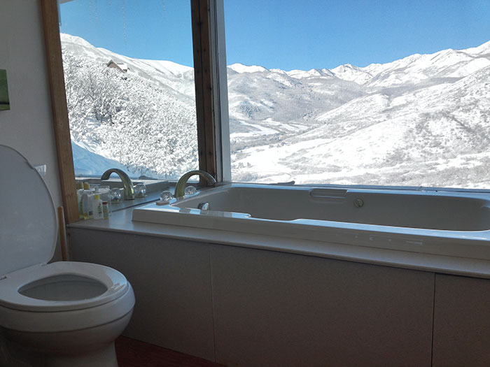 People Post Toilet Views From Around The World To Show Where They Pee And Poo