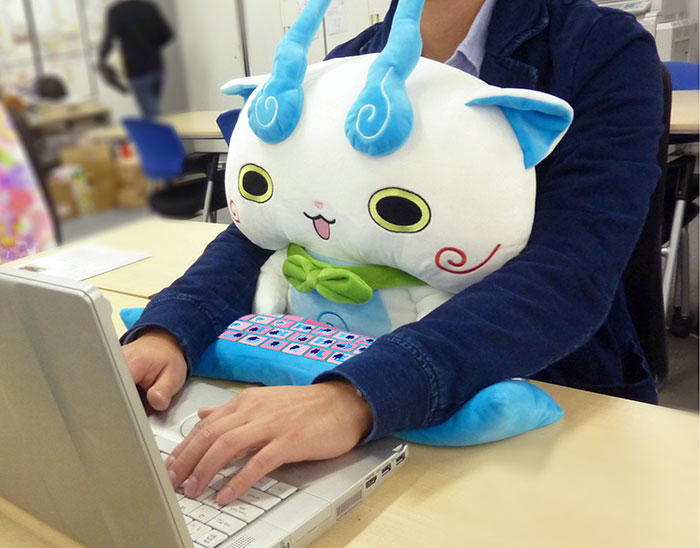 Cute Lap Buddies That Protect Your Wrists And Keep You Company
