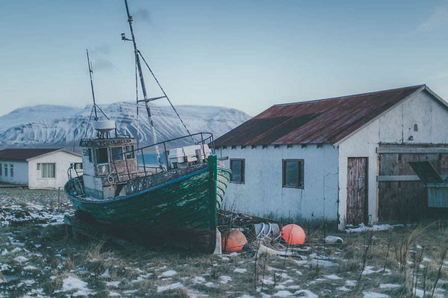 I Photographed Beautifully Gloomy Iceland During Winter