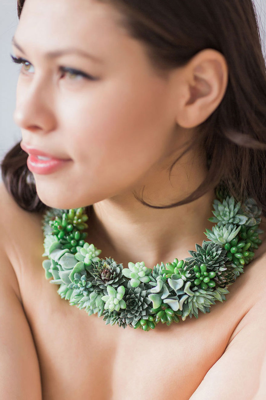Living Jewelry That Grows While You Wear It