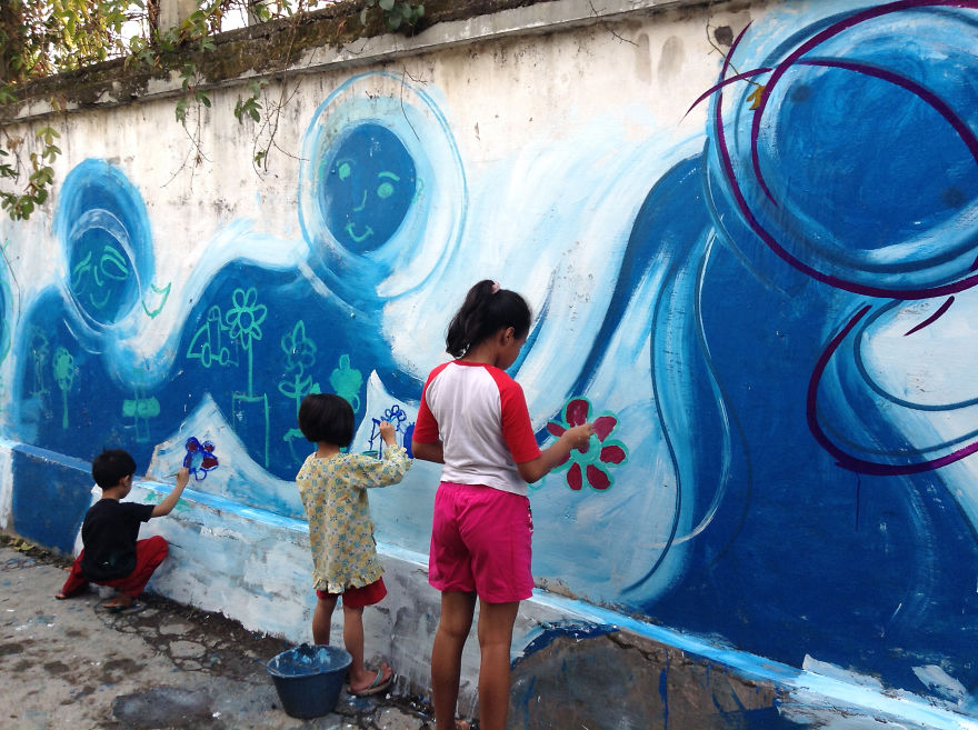 Bandung Locals Joined Together To Repaint Their Boring Walls With Vivid Colours