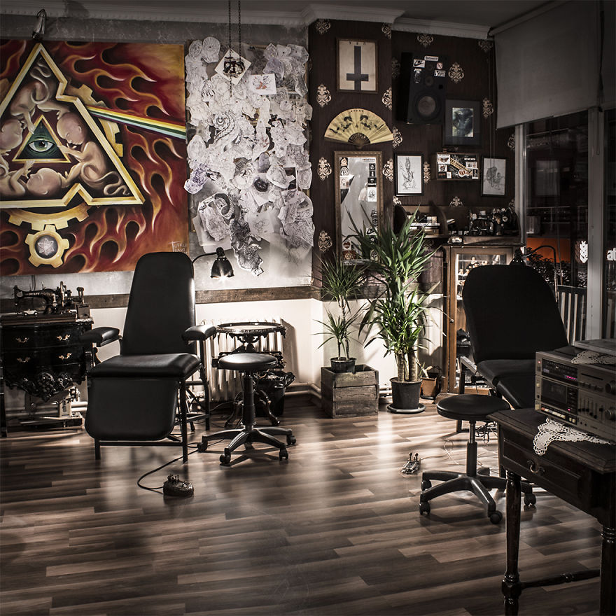 Deeply Bound Up With Their Roots, A True Traditional Tattoo Studio In Istanbul/ Turkey
