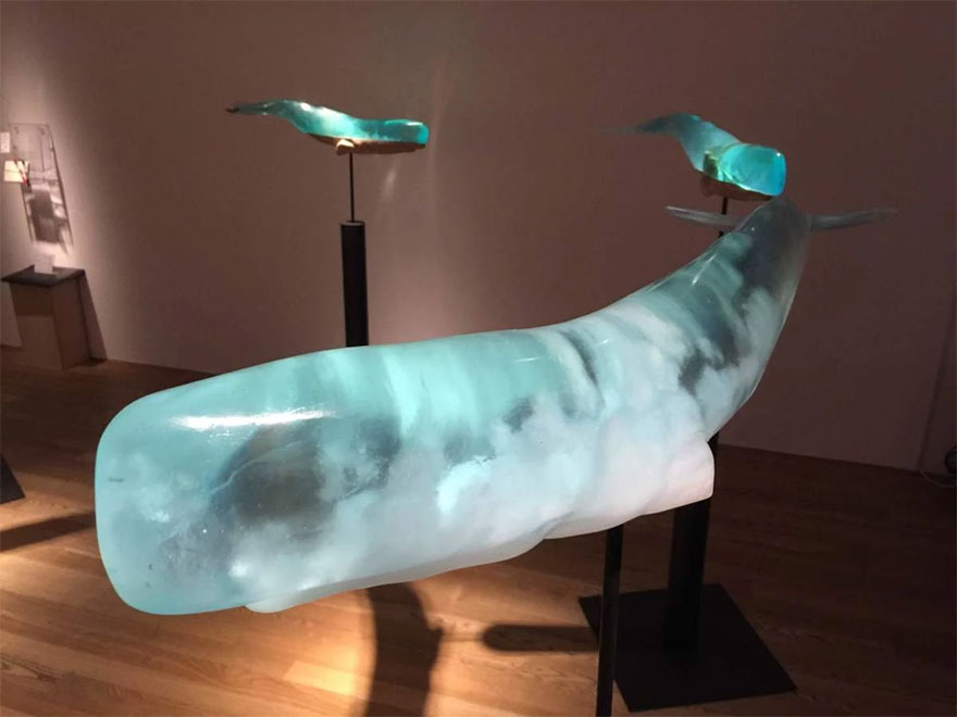 translucent-whale-sculptures-samsara-isana-yamada-2