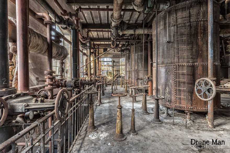 Urban Experience: Usine S.