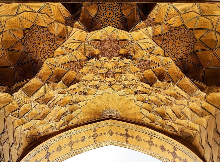 900-year-old Jameh's Mosque In Esfahan, Iran