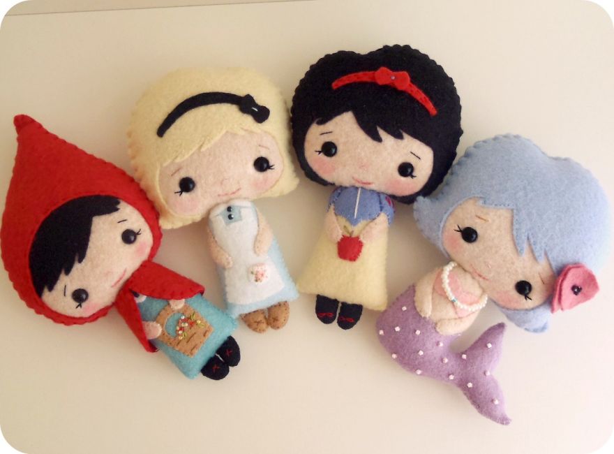 Artist Creates Cute DIY Dolls And Sells Their Patterns So You Could Make One Too