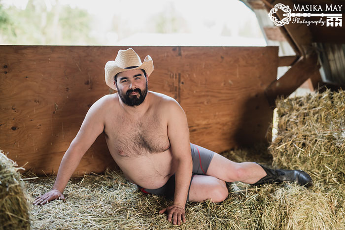 country-style-dudeoir-man-boudoir-photoshoot-masika-may-2
