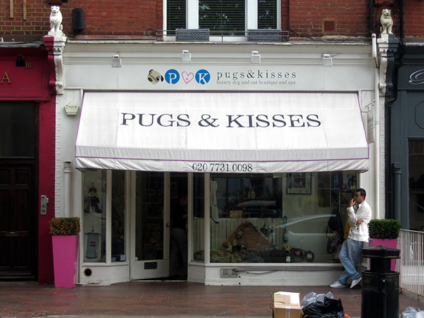 Shop sign ‘PUGS & KISSES’