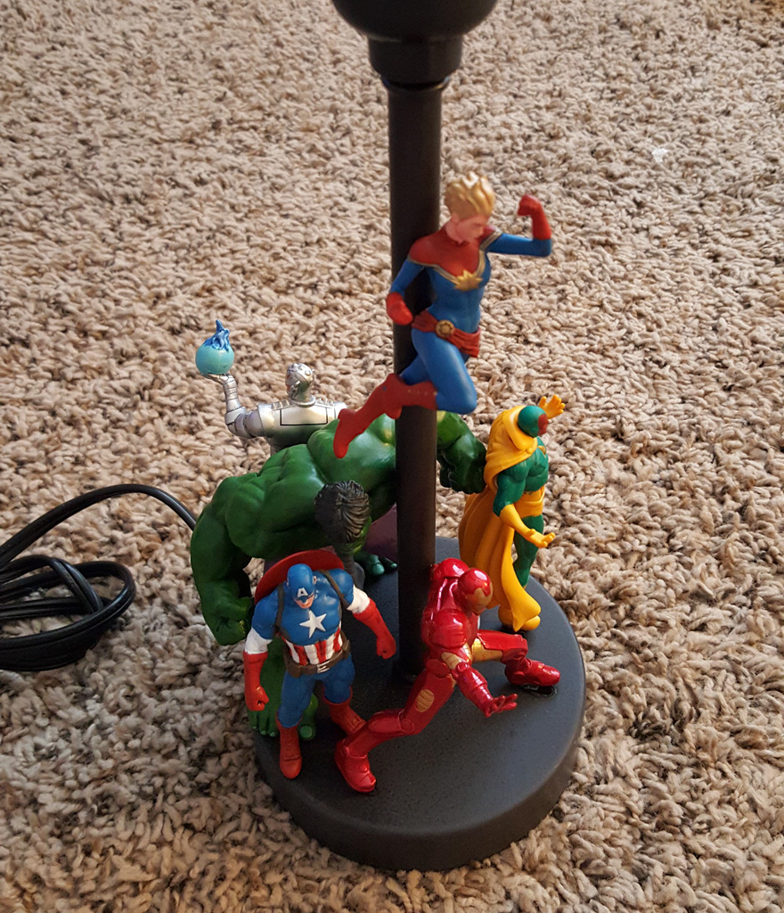 THANOS Night Light Led Lamp Action Figure Avengers Endgame Toy Display Lampara 