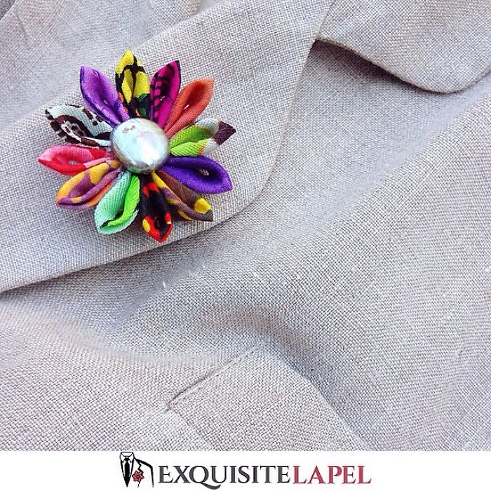 I Make Japanese Style Fabric Flower Lapel Pins For Stylish Dressers