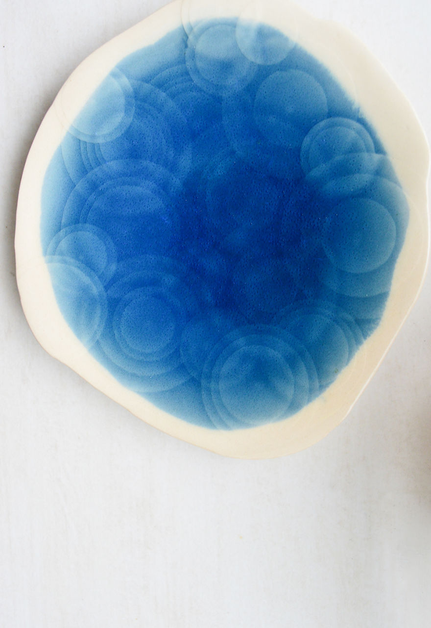 I Paint Plates To Look Like Pools Of Water