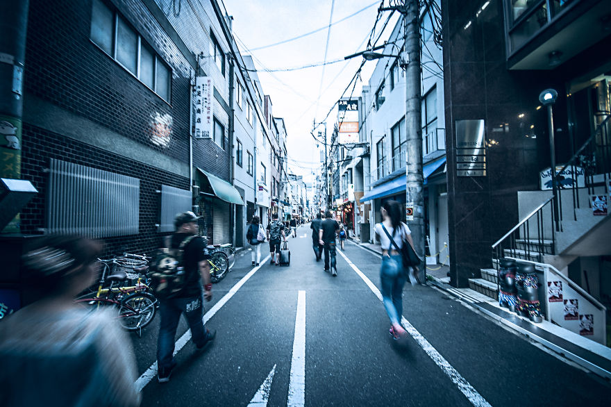 I Photographed Osaka's Street Life