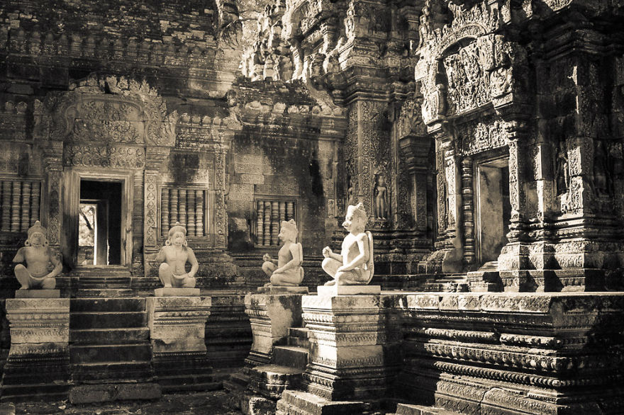 I Photographed The Temples Of Angkor Wat, The Largest Religious Monument In The World