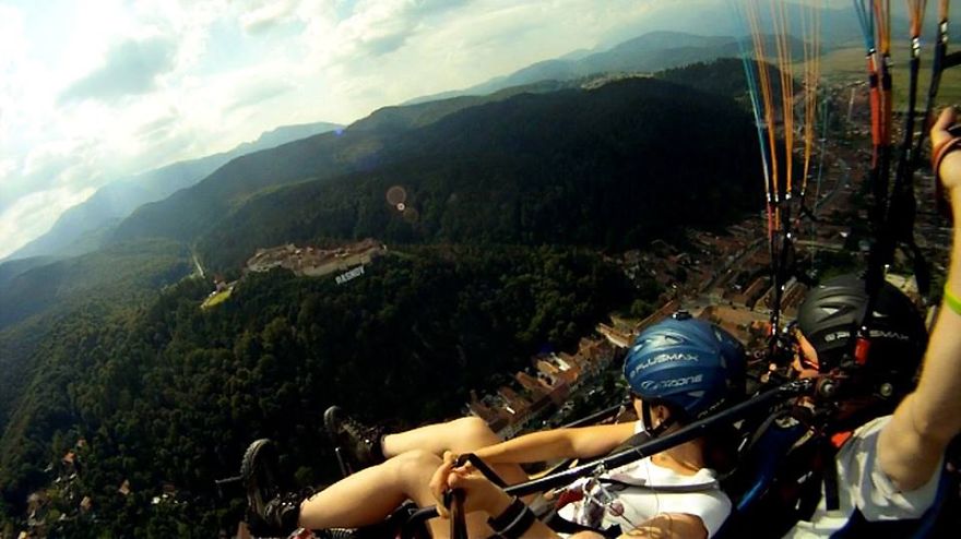 I Started Paragliding To Overcome My Fear Of Heights, And This Is How It Went