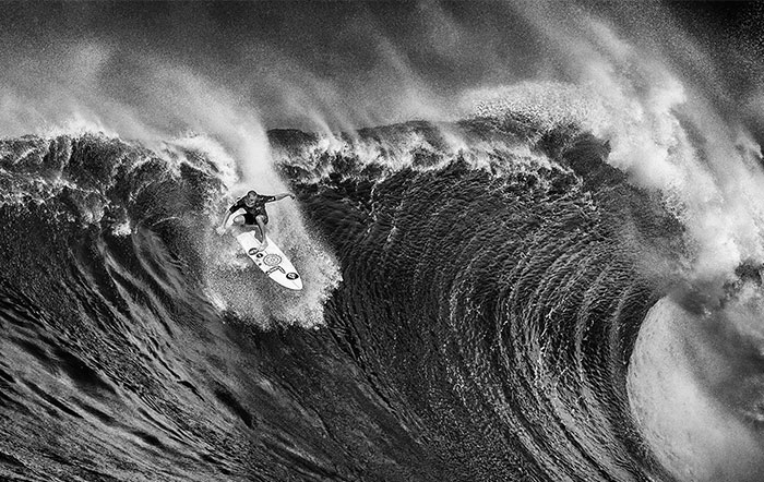 I’ve Spent A Month In Hawaii Photographing Stunning Waves And Surfers