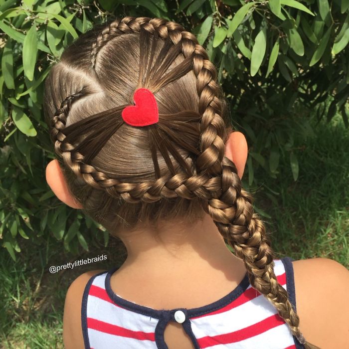 Mom Braids Unbelievably Intricate Hairstyles Every Morning Before School
