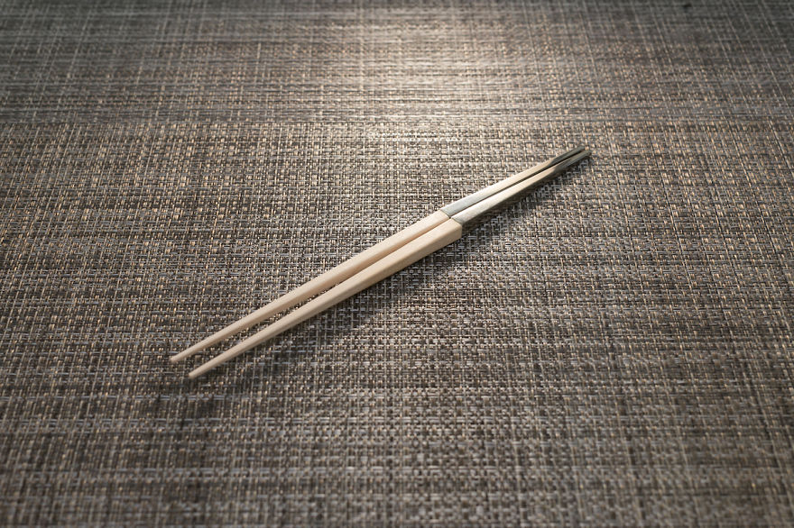 My Invention Lets You Put Your Chopsticks Directly On The Table Without Getting Them Dirty