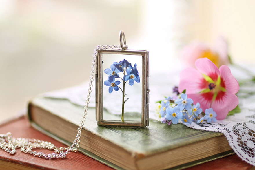 Terrarium Jewelry by Ruby Robin Lets You Take Tiny Bits Of Nature With You