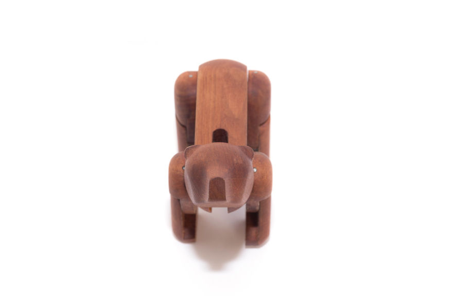 This Is My First Wooden Toy, The Grizzly Bear
