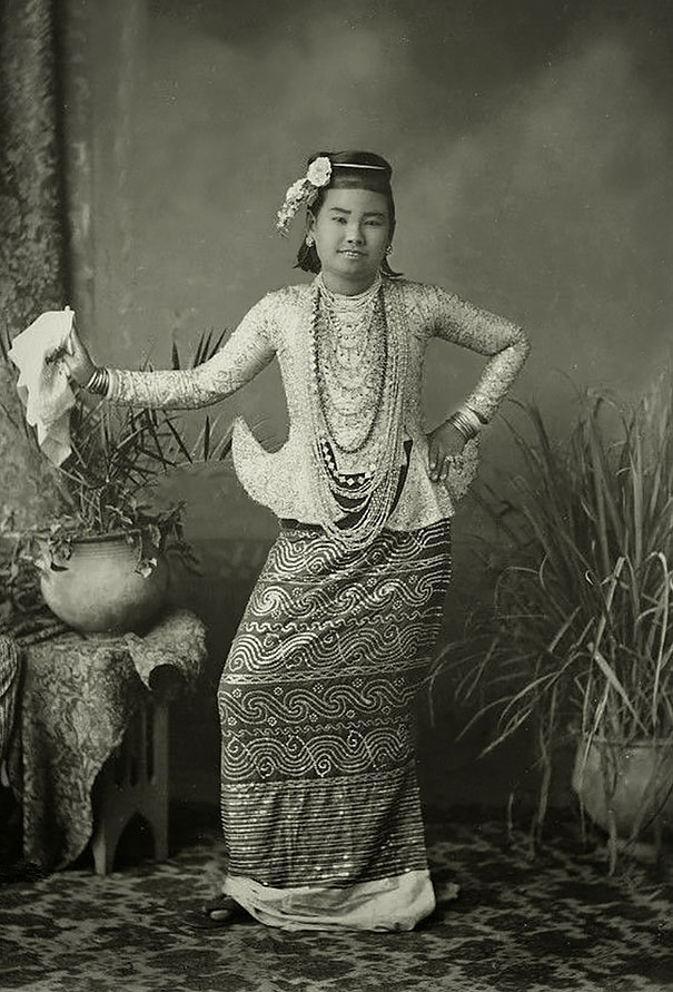 Burmese Dancing Girl