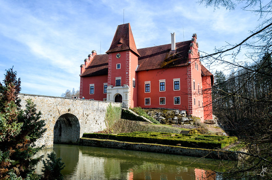 Discover Fairytale Castle In Czech Republic