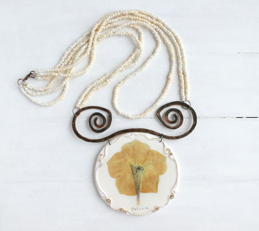 I Create Nature And Nostalgia Inspired Jewelry With Real Pressed Flowers