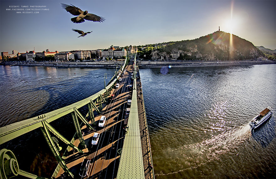 I Risk My Life To Photograph My Hometown Budapest From The Best Angle