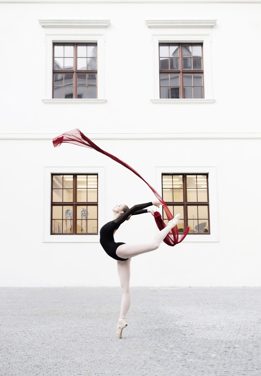 I Captured The Grace Of Ballerinas With These Photographs