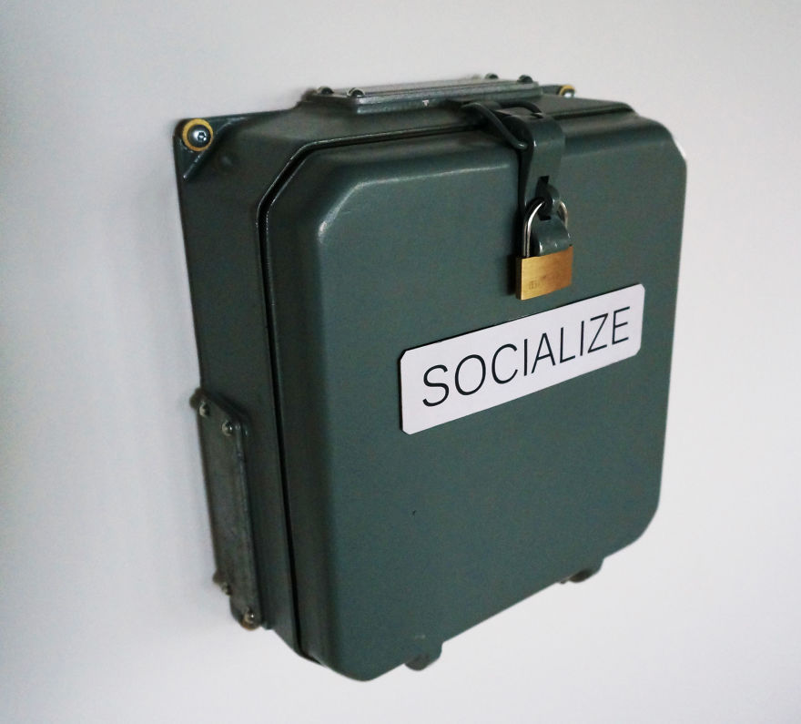Socialize: I Designed A Box To Lock Your Smartphones