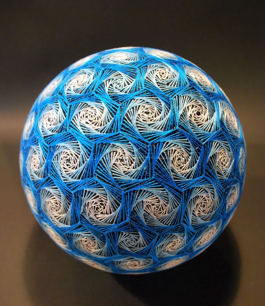 A 92-year-old Grandmother Creates A Spectacular Collection Of Embroidered Temari Spheres