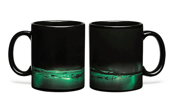 aurora-borealis-heat-changing-coffee-mug-1