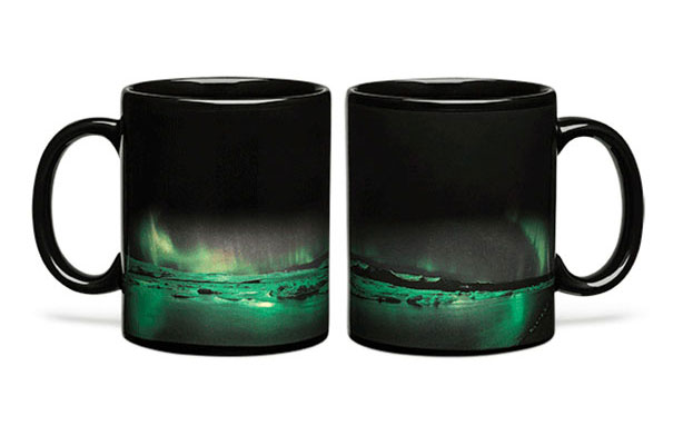 aurora-borealis-heat-changing-coffee-mug-2