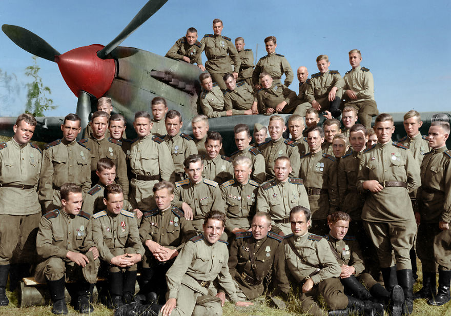 Pilots And Air-gunners Of The 566th Assault Aviation Regiment, 1944