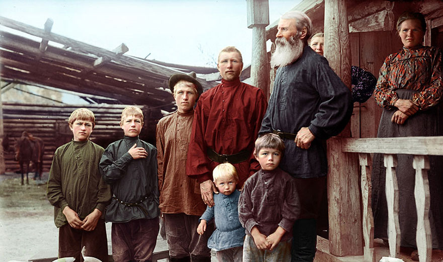 Russian Family, Ekaterinburg Region, Siberia In The Late 19th Century